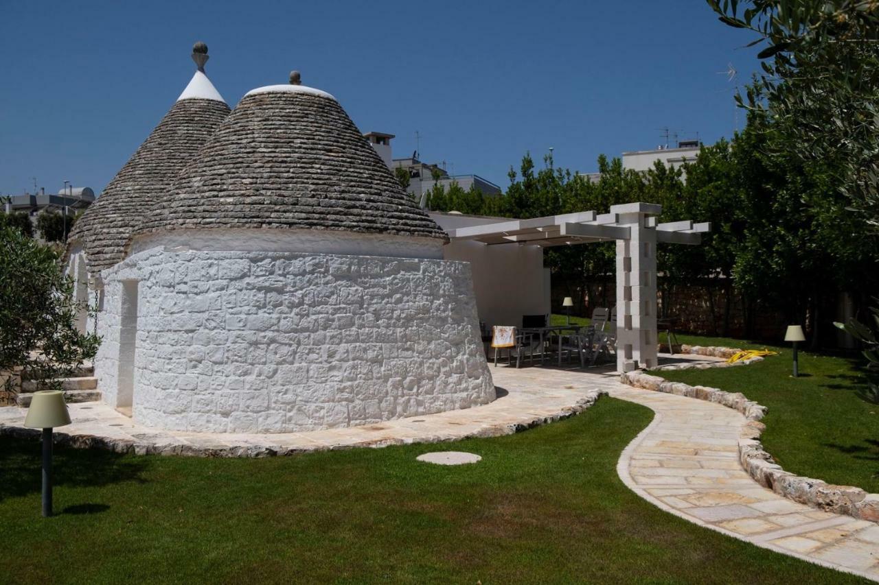 Trulli Di Malzo Villa โลโกโรตอนโด ภายนอก รูปภาพ